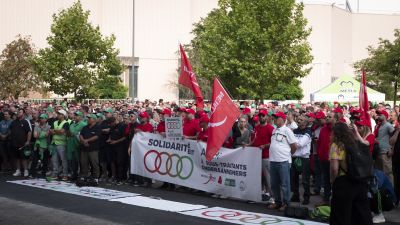 Audi workers 